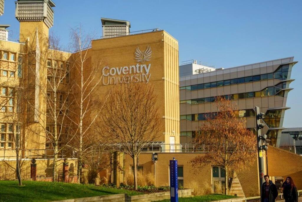 Comfortable Town House In Coventry City Centre Βίλα Εξωτερικό φωτογραφία