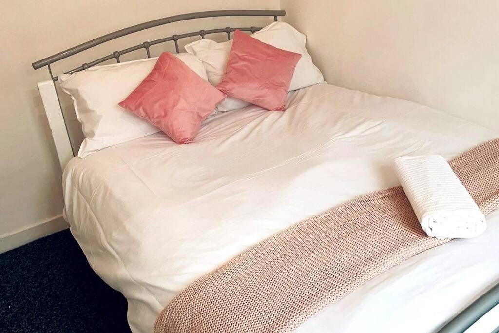 Comfortable Town House In Coventry City Centre Εξωτερικό φωτογραφία